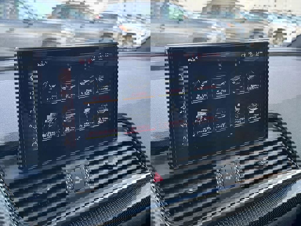 Used 2022 Audi SQ5 Premium Plus w/ Premium Plus Package image 26