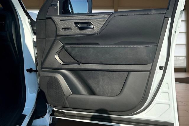 New 2026 INFINITI QX80 Autograph w/ Premium Cargo Package image 24