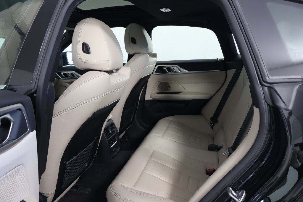 Certified 2024 BMW i4 eDrive35 w/ Premium Package RWD image 9