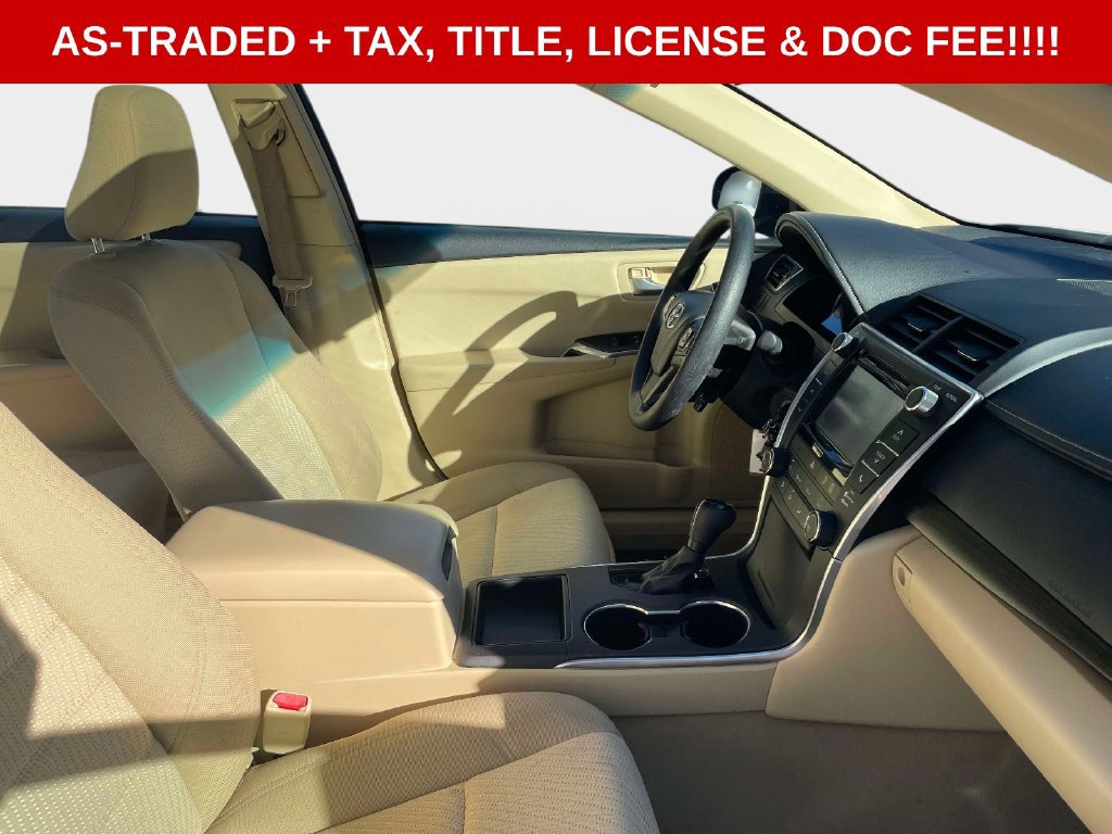 Used 2016 Toyota Camry LE w/ Moonroof Package FWD image 11