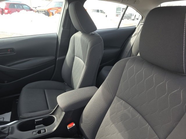 Used 2025 Toyota Corolla LE image 9