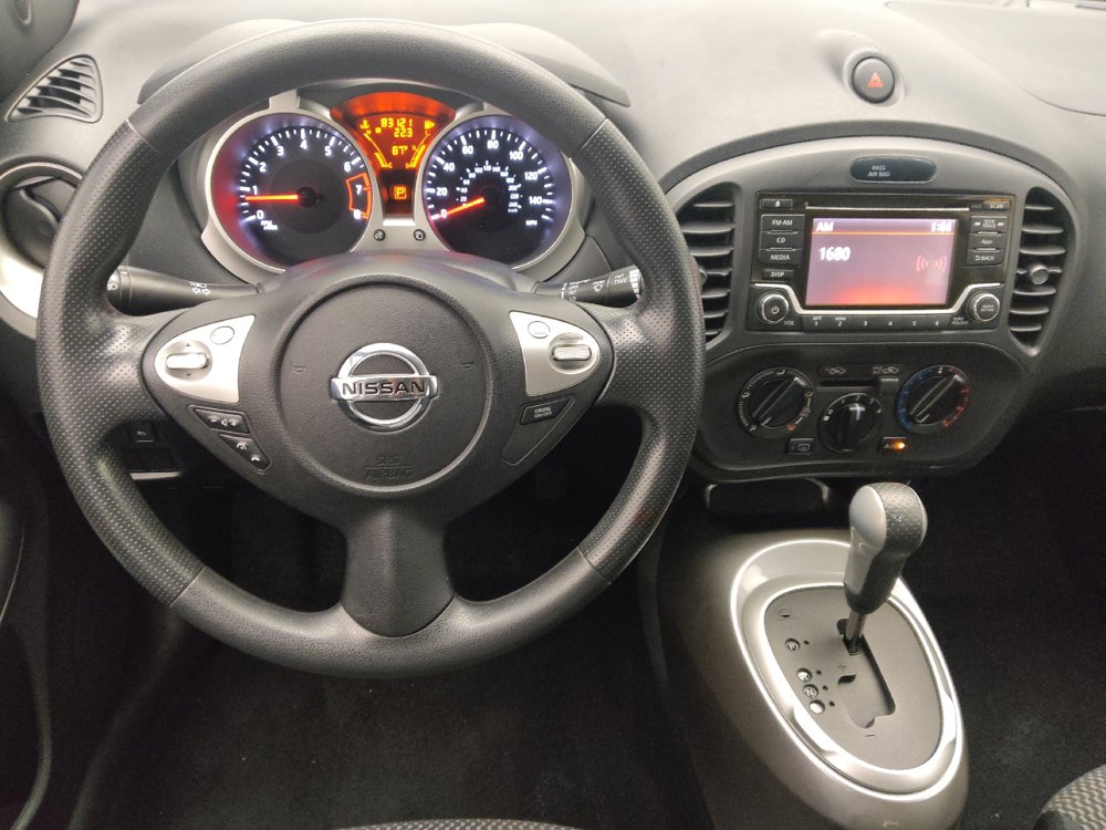 Used 2015 Nissan Juke S FWD image 22