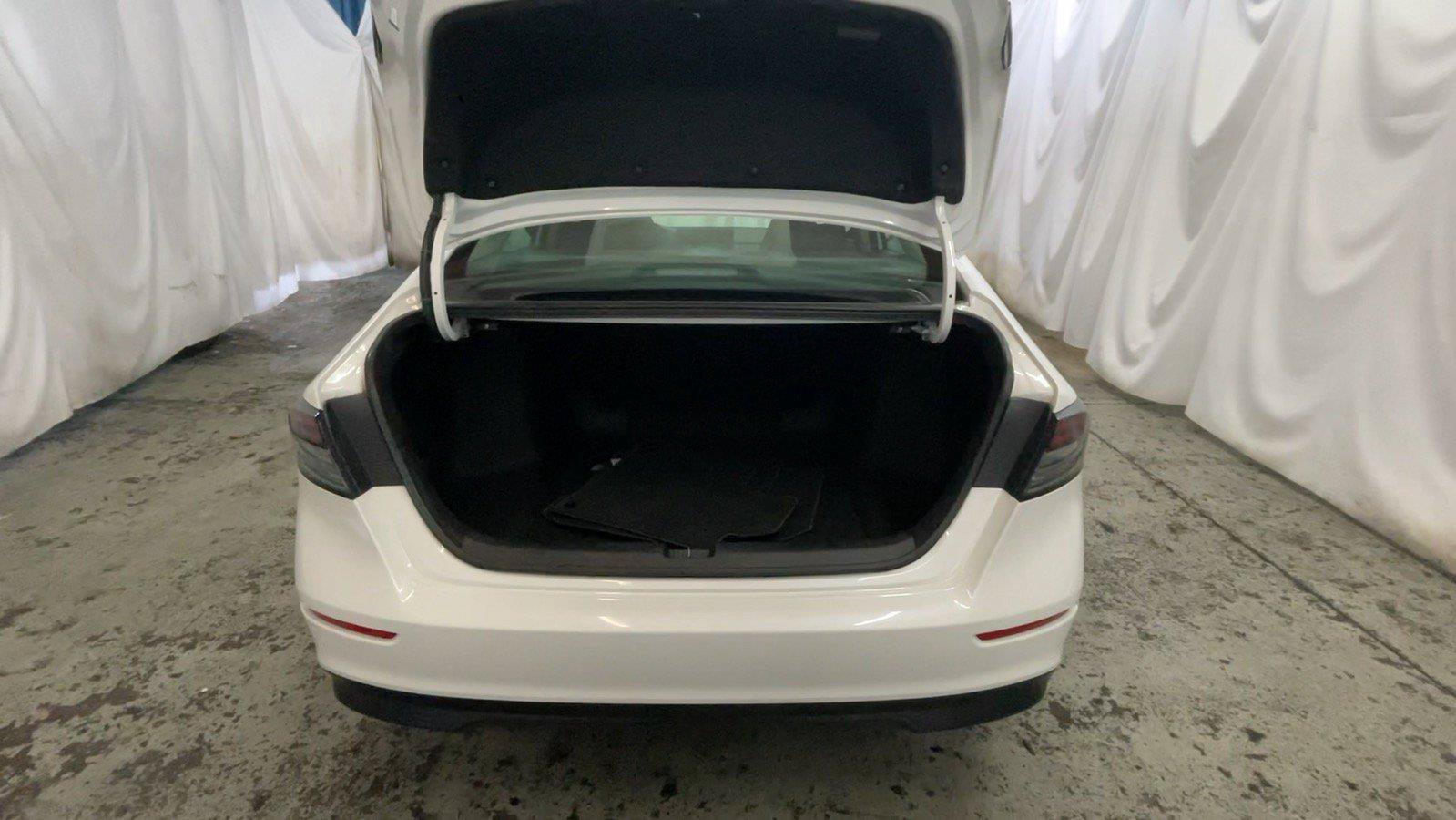 Used 2025 Honda Accord SE image 20