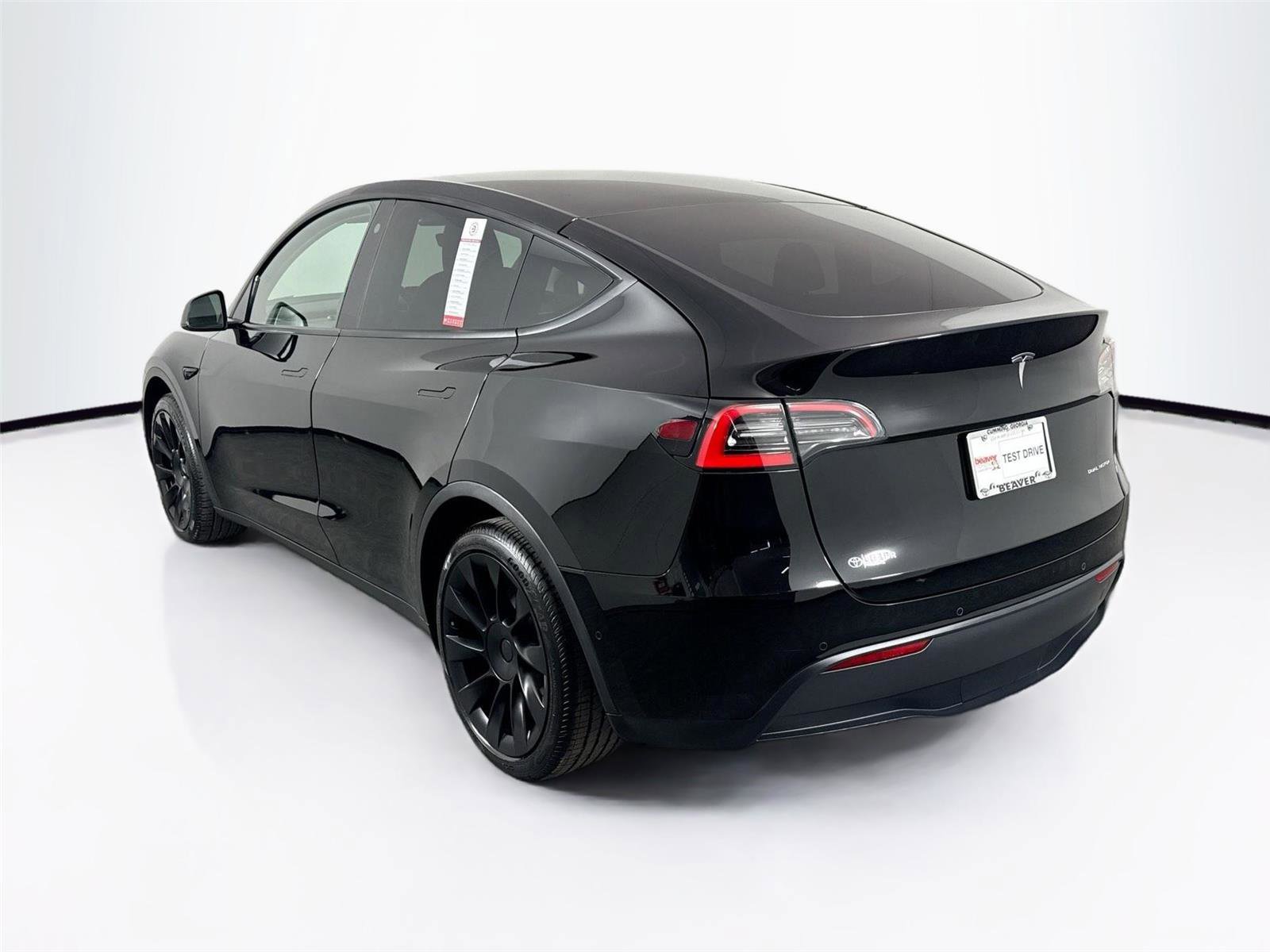 Used 2021 Tesla Model Y Long Range image 2