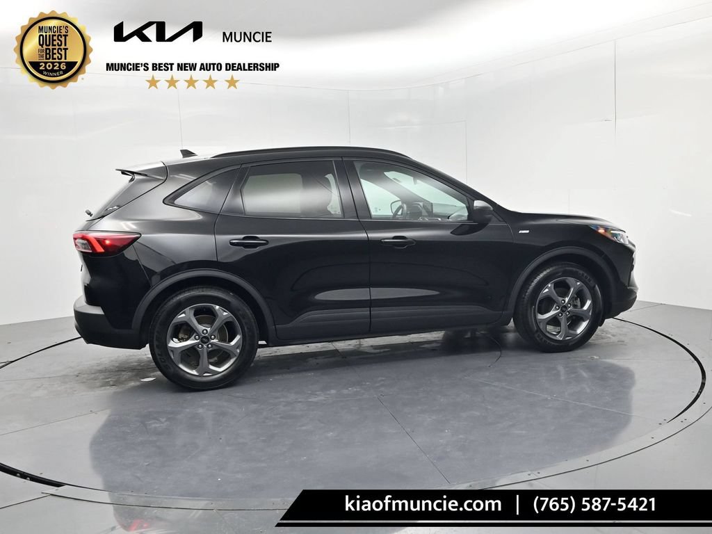 Used 2025 Ford Escape ST-Line FWD image 8