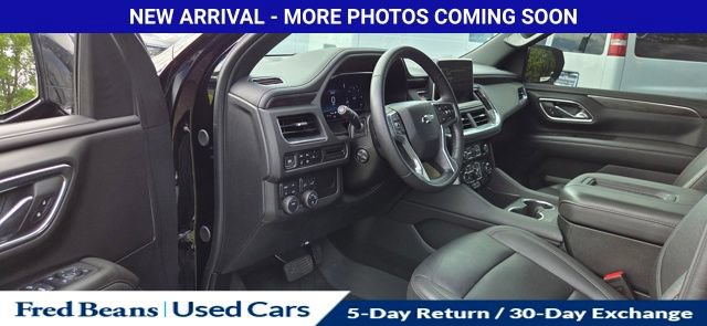 Used 2024 Chevrolet Suburban LT w/ Luxury Package AWD/4WD image 15