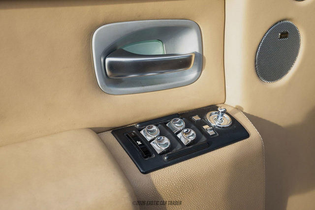 Used 2005 Rolls-Royce Phantom Sedan RWD image 40
