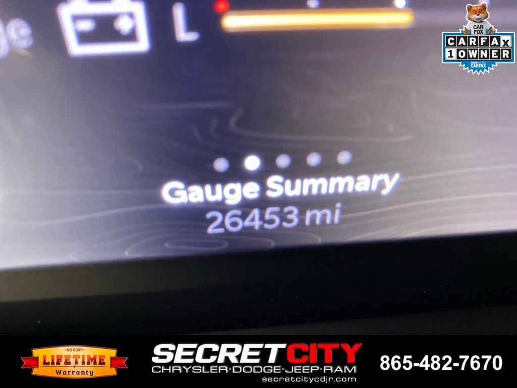Used 2023 Jeep Grand Cherokee L Laredo AWD/4WD image 18