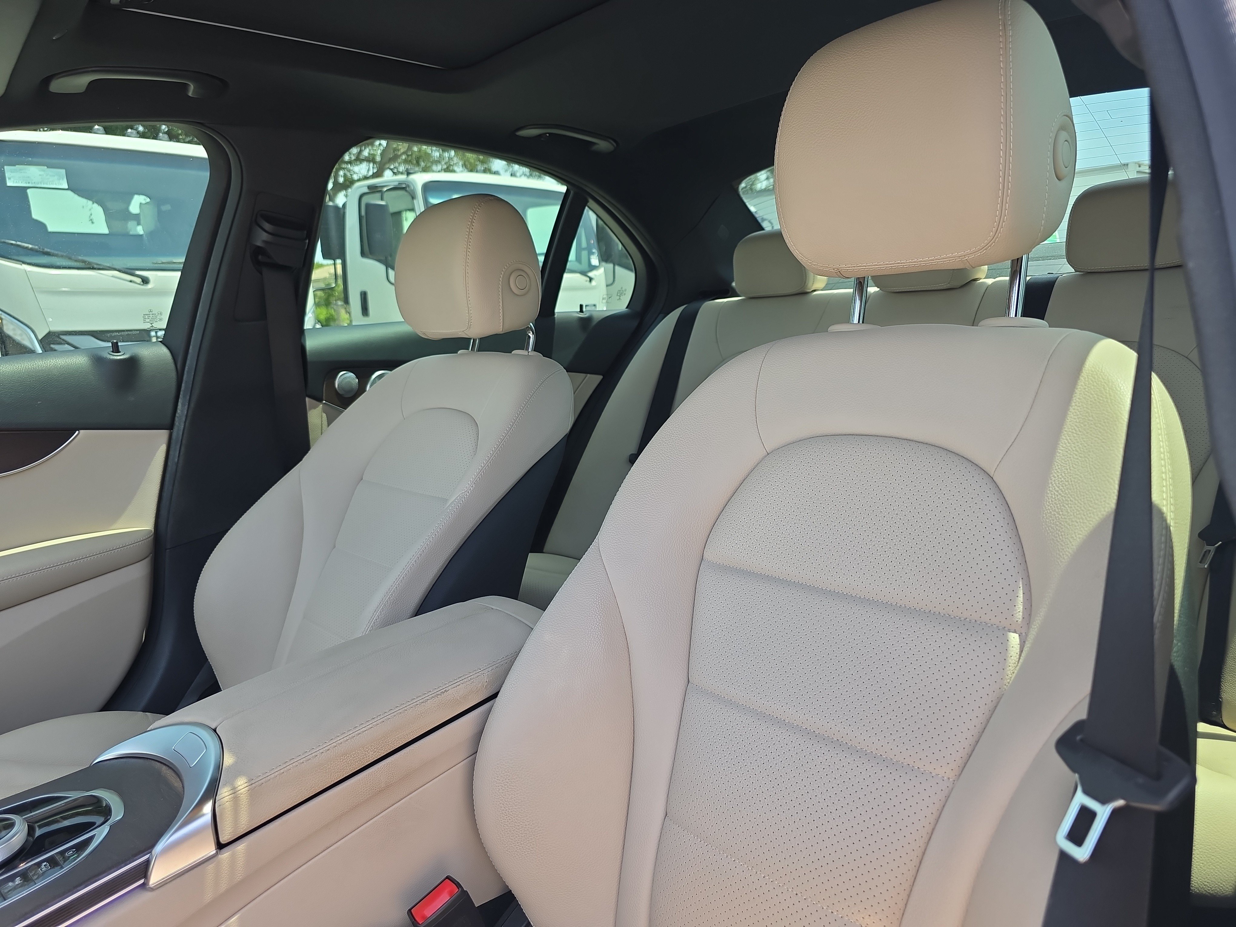Used 2020 Mercedes-Benz C 300 Sedan image 23