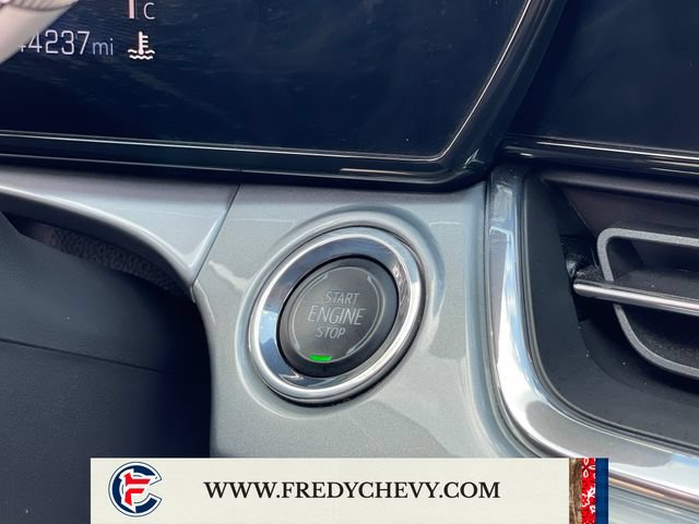 Used 2025 Chevrolet Trax LT FWD image 33