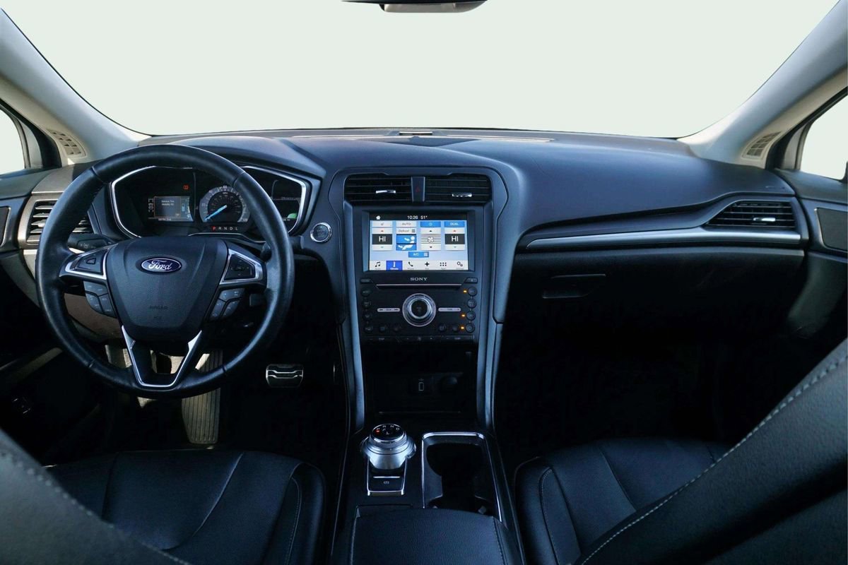 Used 2017 Ford Fusion Energi Titanium FWD image 22