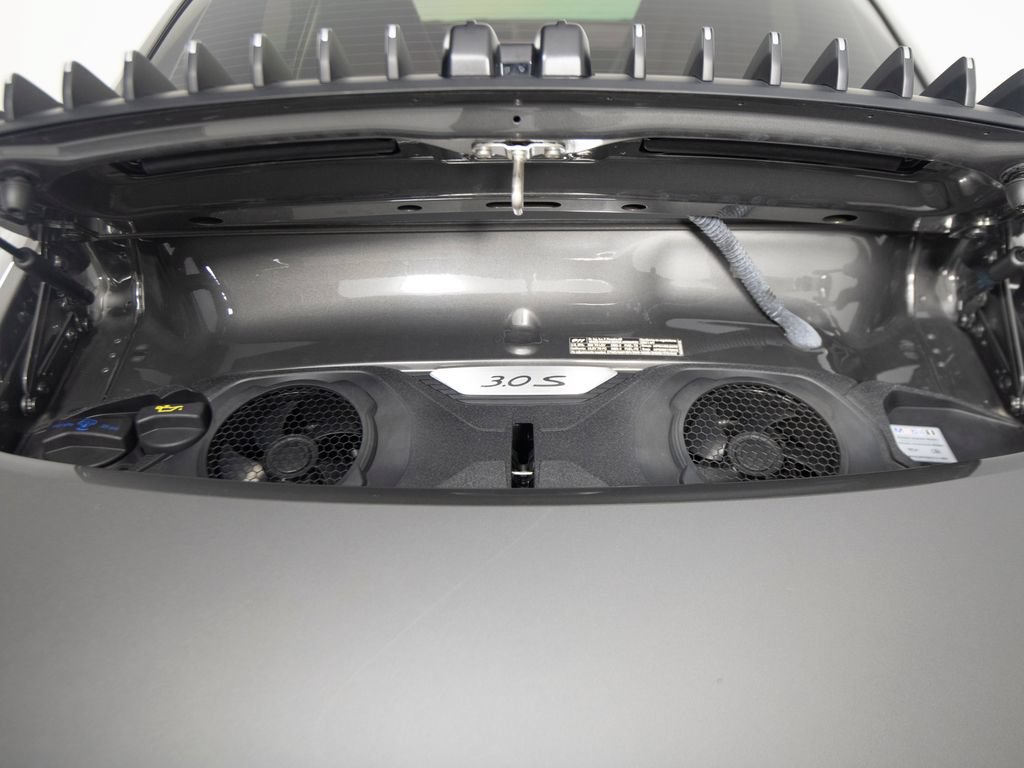 Used 2020 Porsche 911 Carrera 4S AWD/4WD image 43