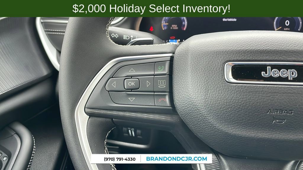 New 2025 Jeep Grand Cherokee Laredo image 15