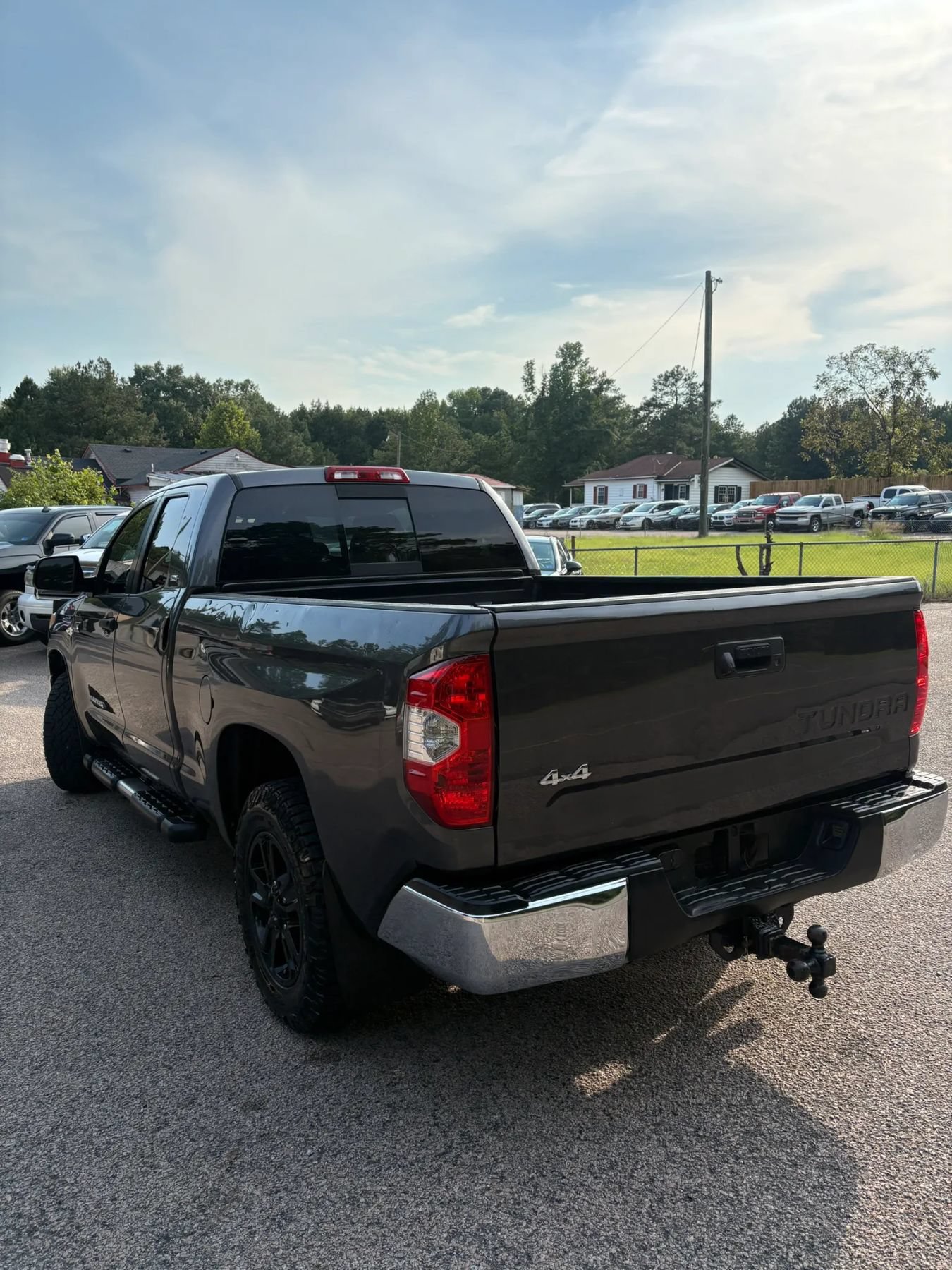 Used 2014 Toyota Tundra SR5 AWD/4WD image 4