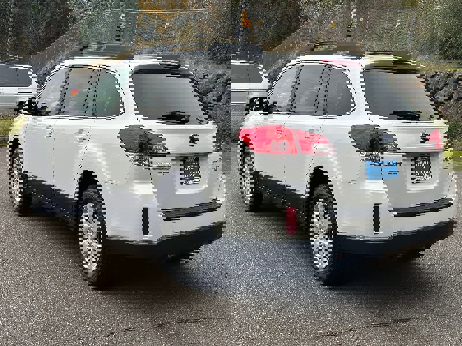 Used 2012 Subaru Outback 2.5i Premium w/ All-Weather Pkg image 3