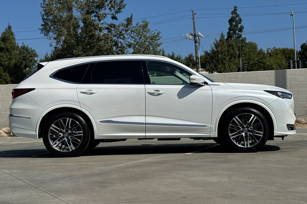 Certified 2025 Acura MDX SH-AWD w/ Advance Package image 6