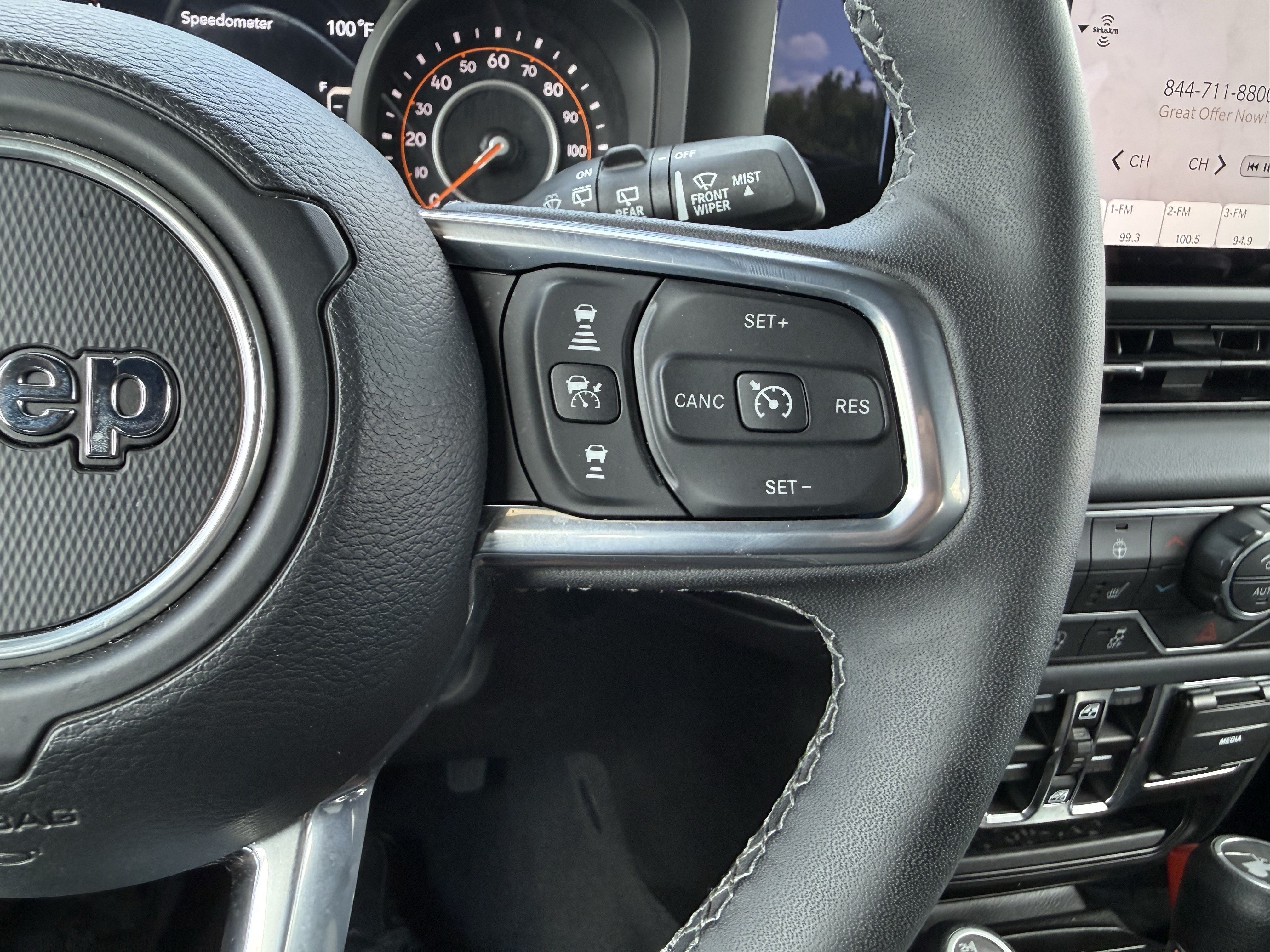 Used 2026 Jeep Wrangler Unlimited Sahara AWD/4WD image 19