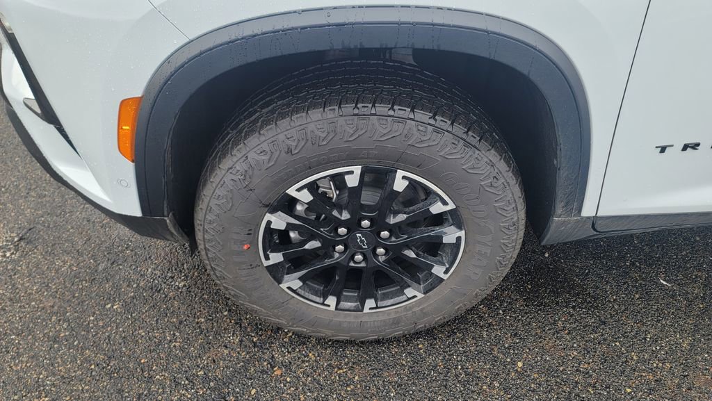 New 2026 Chevrolet Traverse Z71 w/ Enhanced Driving Package image 6