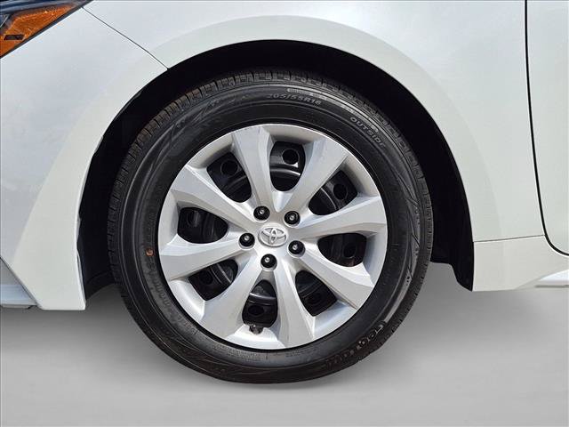 Used 2024 Toyota Corolla LE FWD image 23