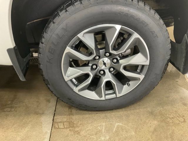 Used 2024 Chevrolet Silverado 1500 RST image 19