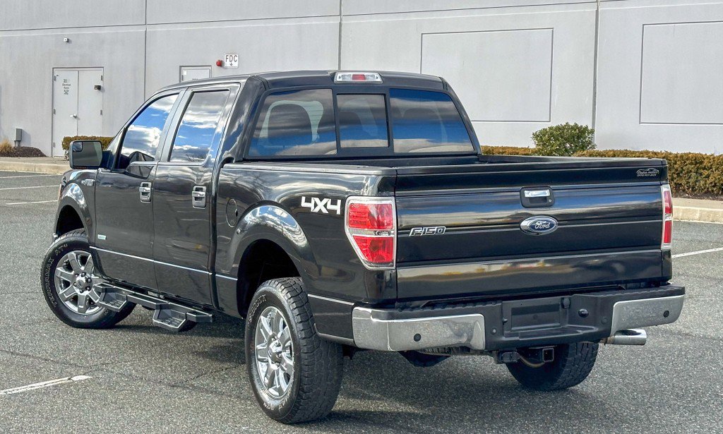 Used 2013 Ford F150 XLT w/ Luxury Equipment Group image 10