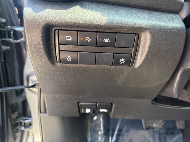 Used 2021 Nissan Versa S FWD image 12