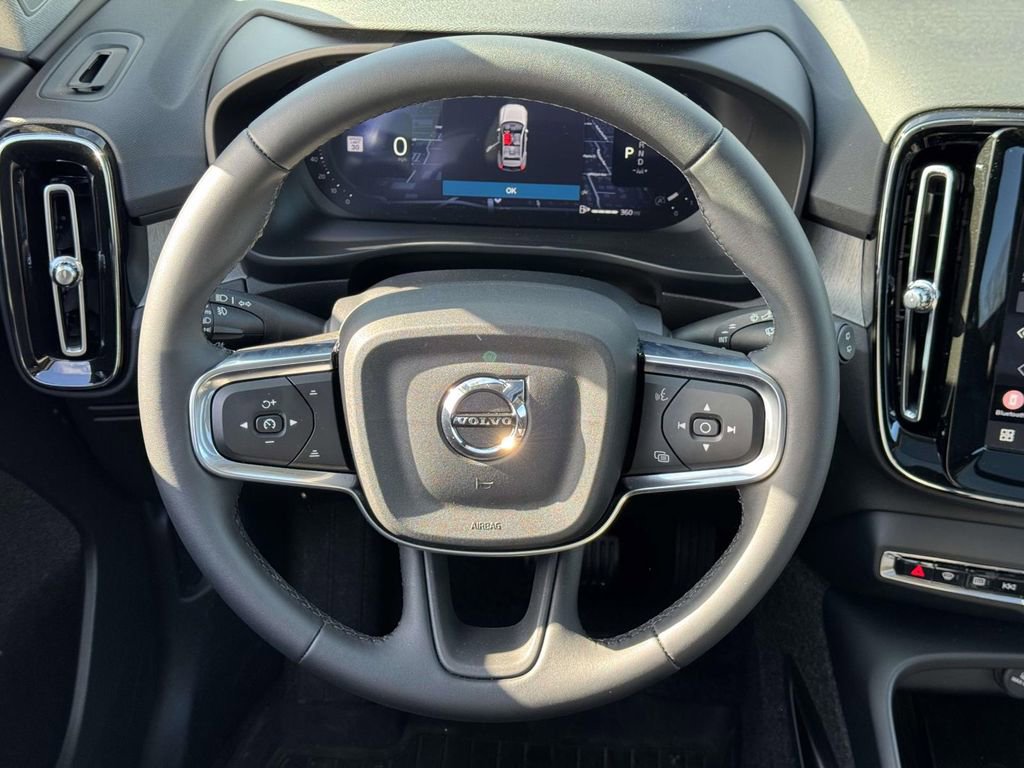 Certified 2026 Volvo XC40 B5 Plus w/ Protection Package Premier image 12