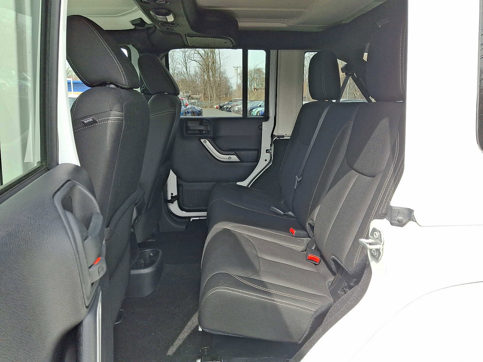 Used 2016 Jeep Wrangler Unlimited Sahara w/ Dual Top Group image 10