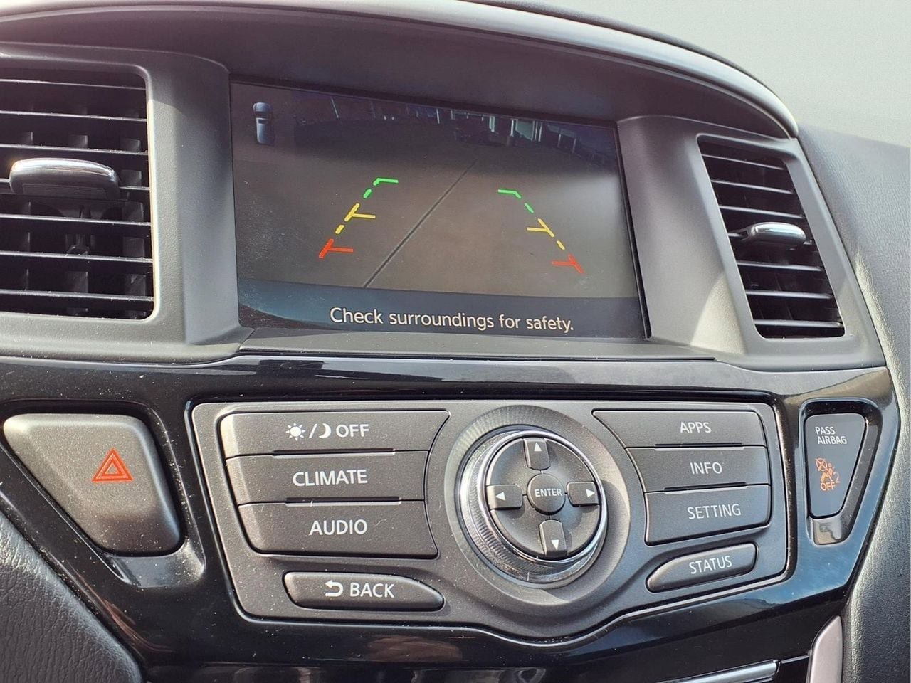 Used 2020 Nissan Pathfinder SV AWD/4WD image 18