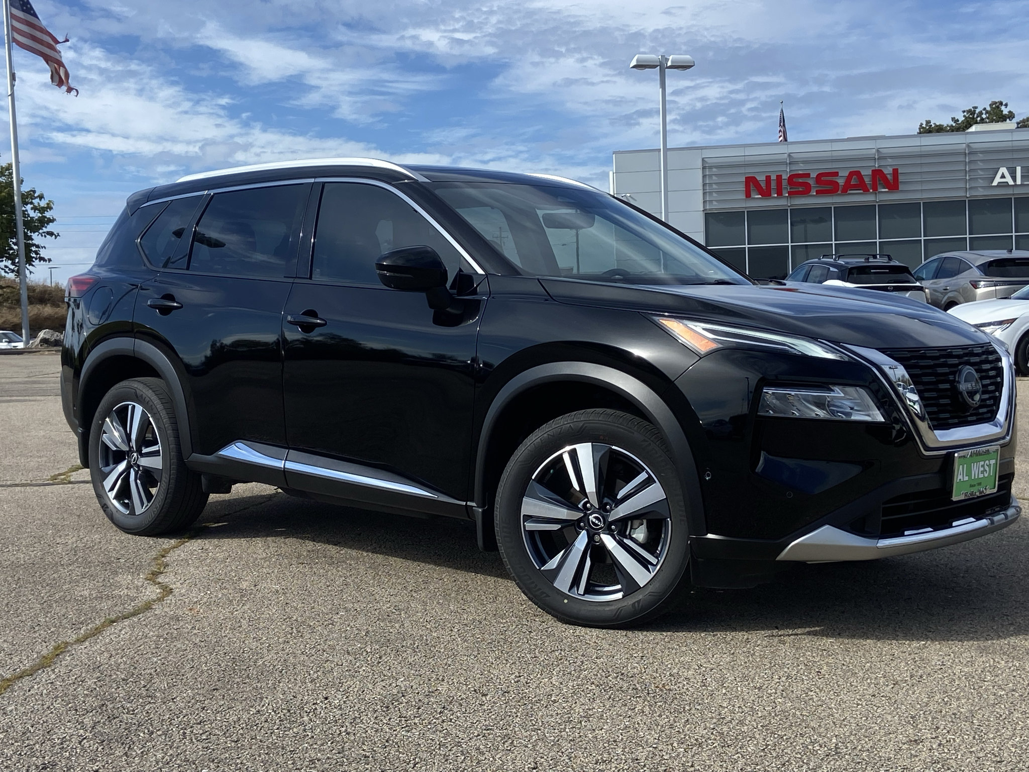 Used 2023 Nissan Rogue Platinum w/ Platinum Premium Package