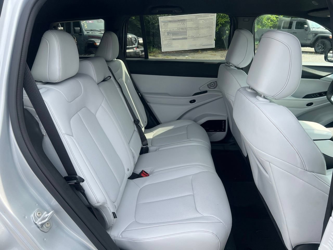 New 2026 Jeep Cherokee Limited AWD/4WD image 19