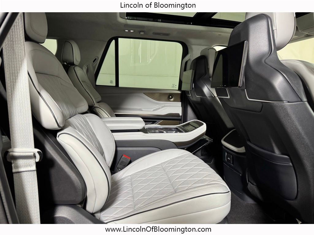 Certified 2025 Lincoln Navigator L Black Label w/ Black Label Special Edition image 19