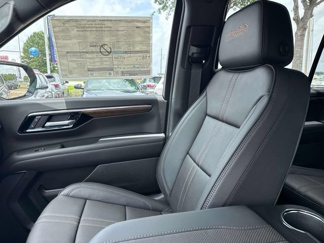 New 2026 Chevrolet Tahoe High Country w/ Sun And Tow Package AWD/4WD image 20