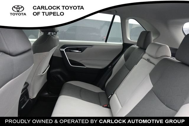 Used 2025 Toyota RAV4 XLE w/ Convenience Package FWD image 16