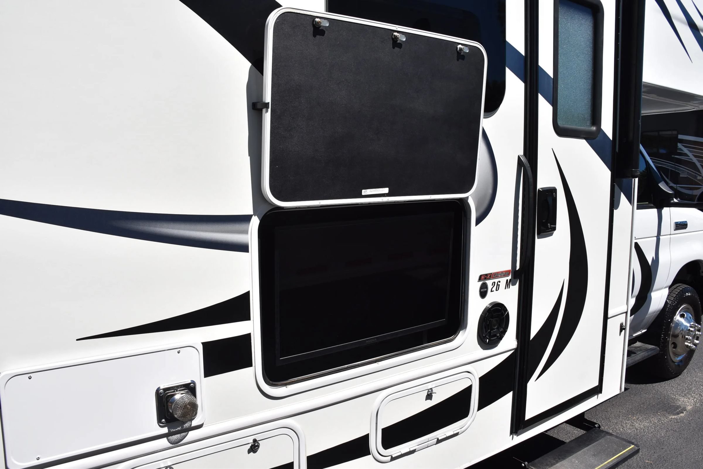 Used 2021 Ford E-450 and Econoline 450 Super Duty w/ Motorhome Prep Package RWD image 47