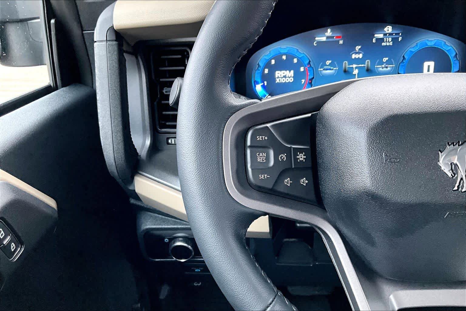 Certified 2025 Ford Bronco Big Bend image 24