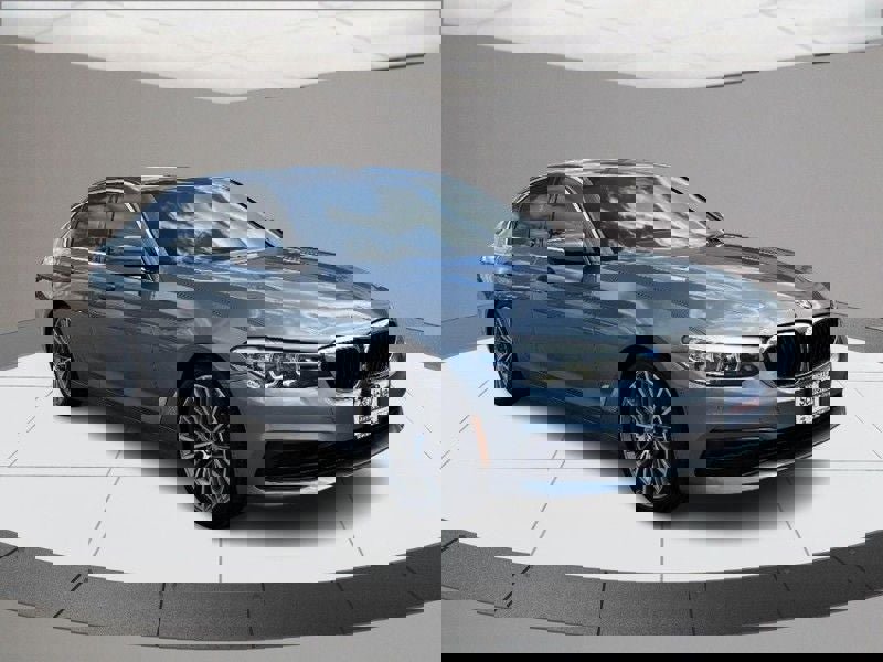 Used 2019 BMW 530i xDrive w/ Convenience Package image 2