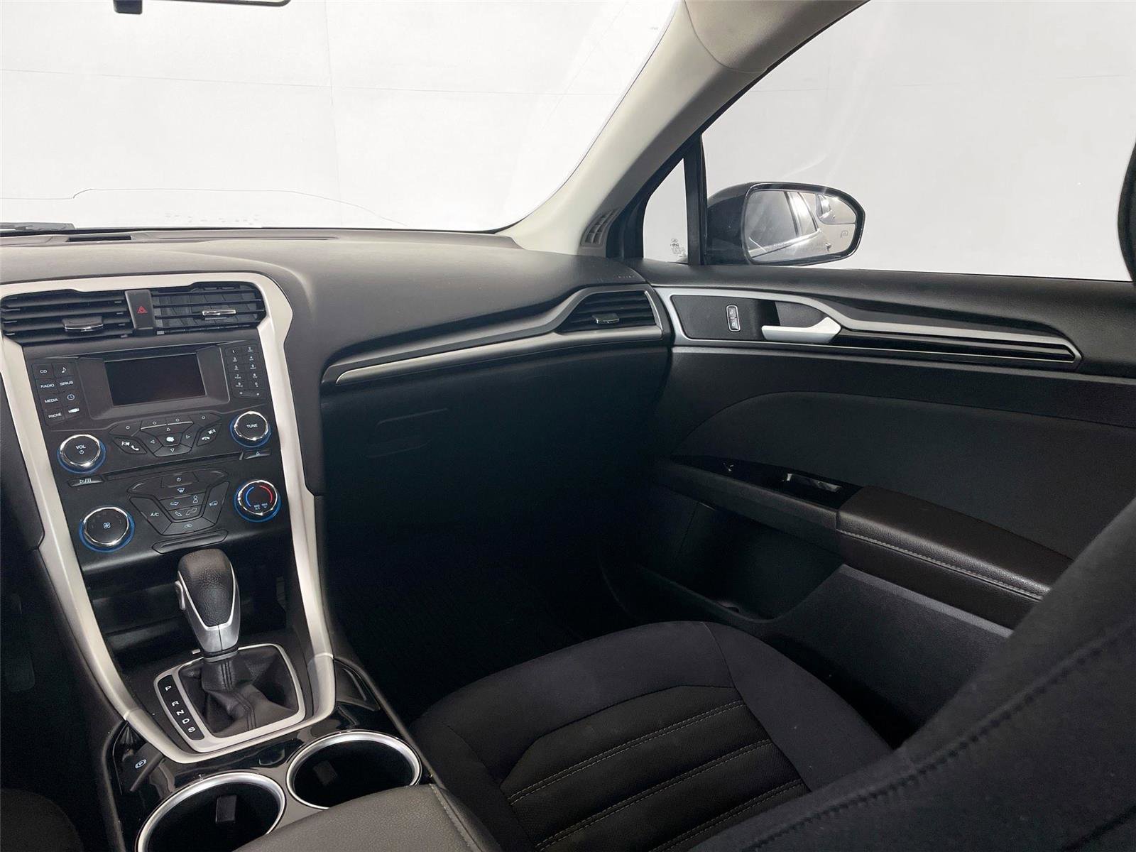 Used 2013 Ford Fusion SE FWD image 21