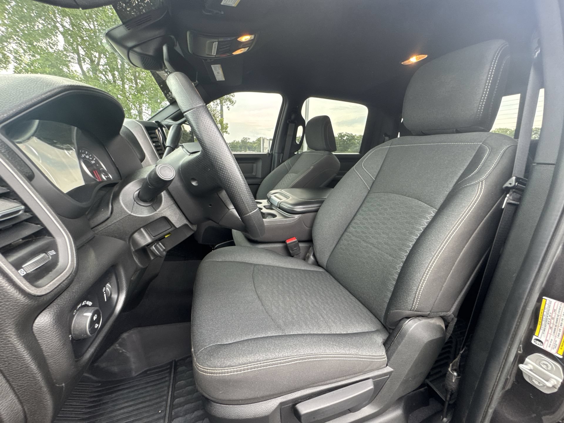 Used 2026 RAM 2500 Warlock AWD/4WD image 11