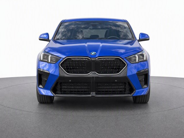 Used 2026 BMW X2 xDrive28i AWD/4WD image 5