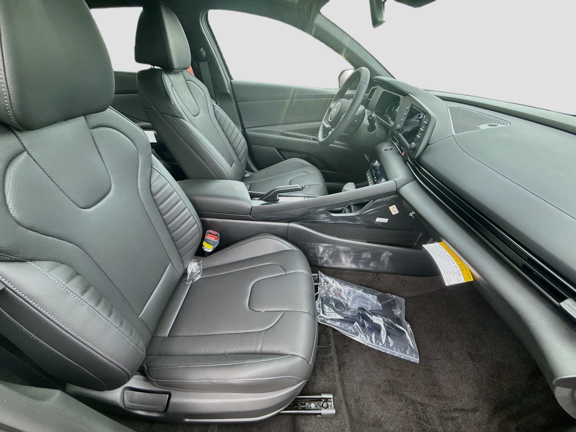 New 2026 Hyundai Elantra SEL Sport FWD image 20
