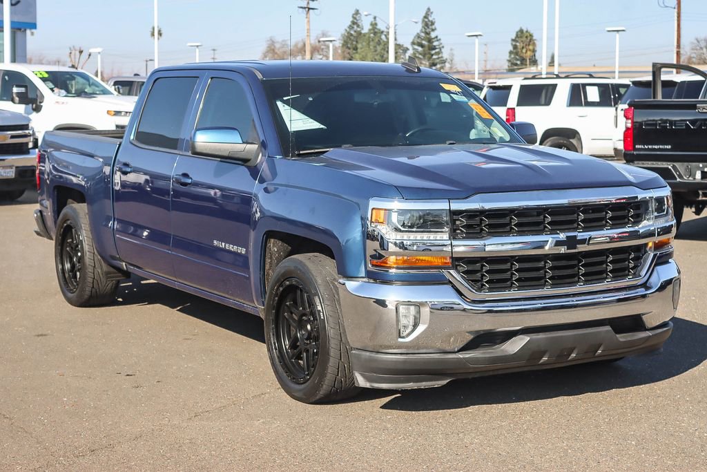 Used 2018 Chevrolet Silverado 1500 LT w/ All Star Edition image 5