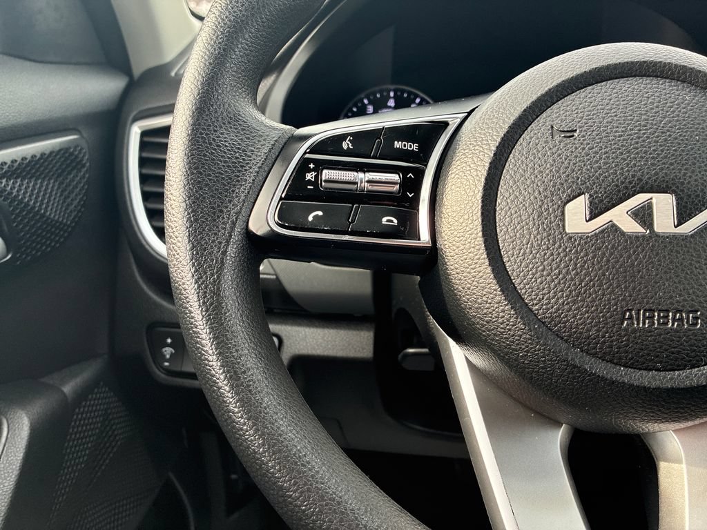 Used 2023 Kia Seltos LX AWD/4WD image 20