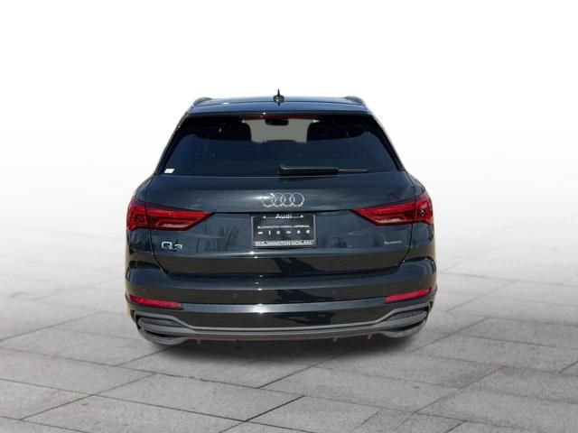 Used 2024 Audi Q3 2.0T Premium w/ Convenience Package image 5
