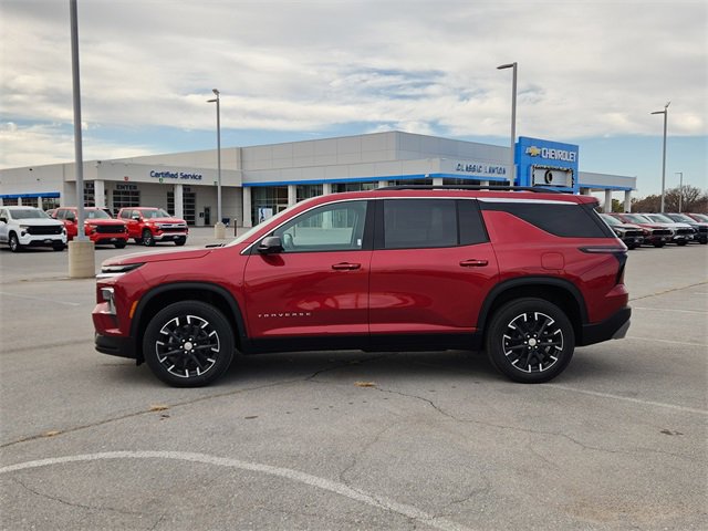 New 2026 Chevrolet Traverse LT w/ Sun and Wheel Package image 4