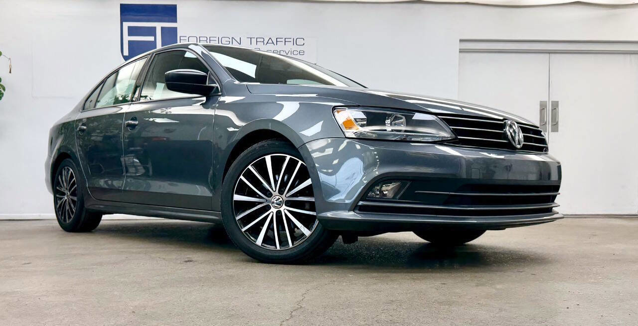 Used 2016 Volkswagen Jetta Sport image 3