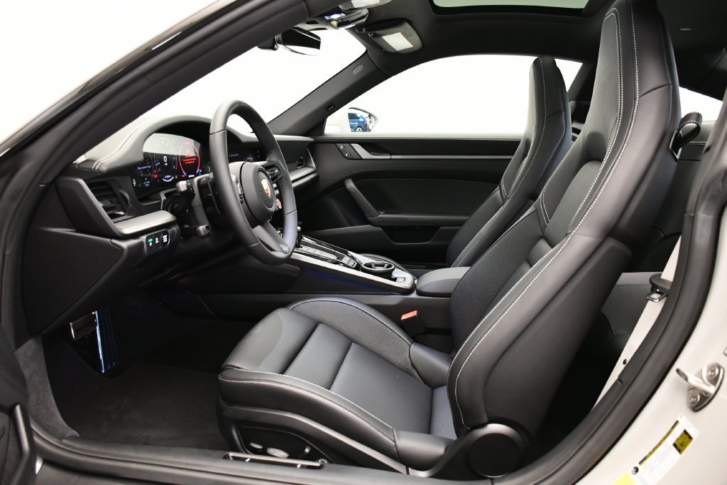 Certified 2026 Porsche 911 Carrera RWD image 41