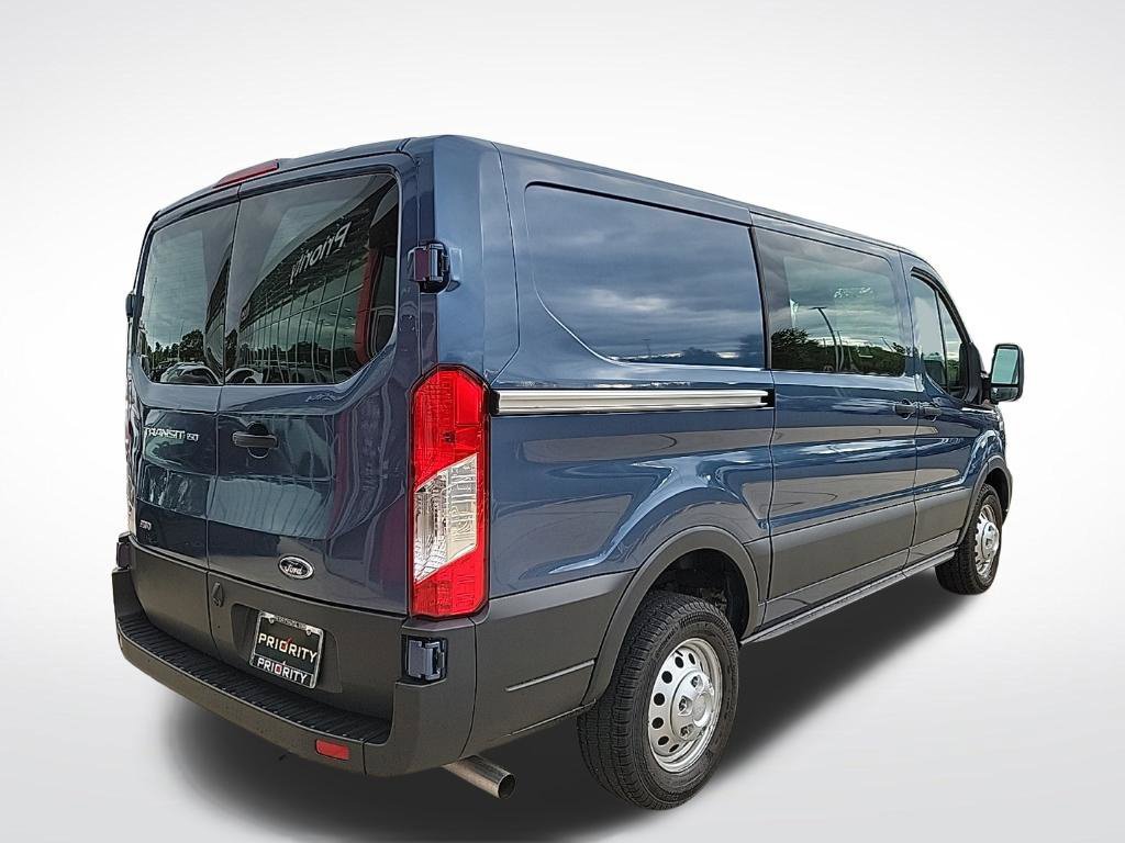 Used 2025 Ford Transit 150 Low Roof AWD image 4