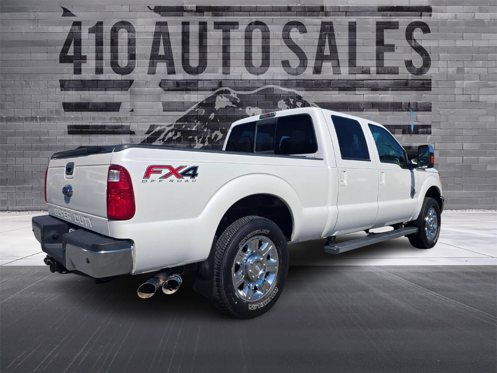 Used 2014 Ford F250 Lariat w/ Lariat Ultimate Package AWD/4WD image 3