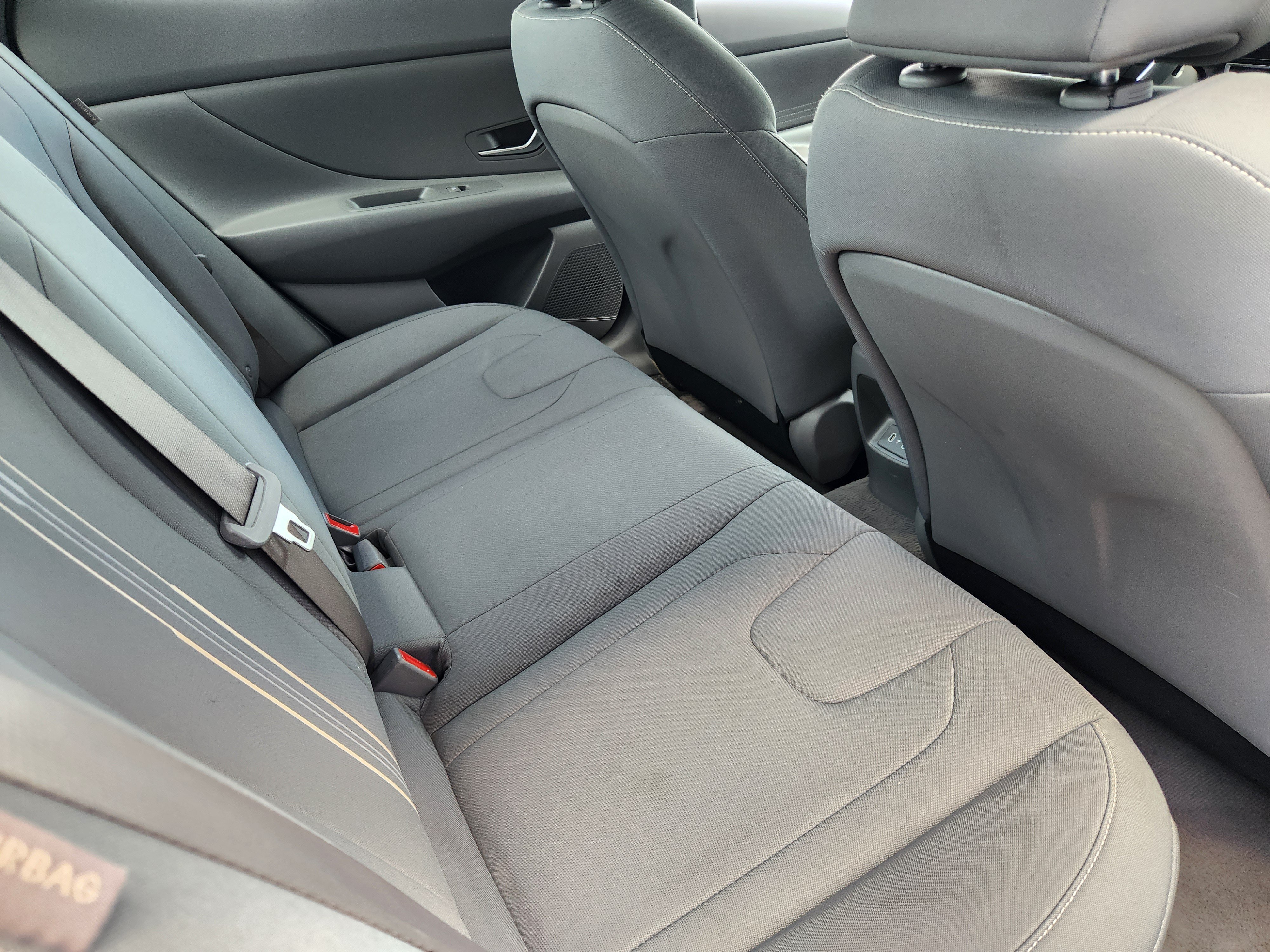 Used 2024 Hyundai Elantra SEL FWD image 32